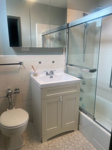 1000 N Lake Shore Drive 1401, Chicago, IL 60611