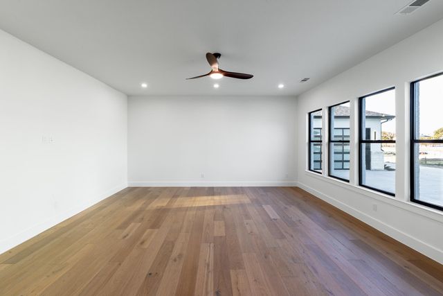 328 Longview Place, Heath, TX 75032