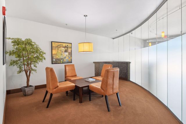 15 E Franklin Avenue 322, Minneapolis, MN 55404