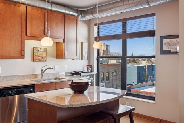 15 E Franklin Avenue 322, Minneapolis, MN 55404