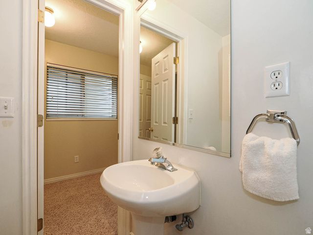 4763 S CASTLE RIDGE DR, Millcreek, UT 84117