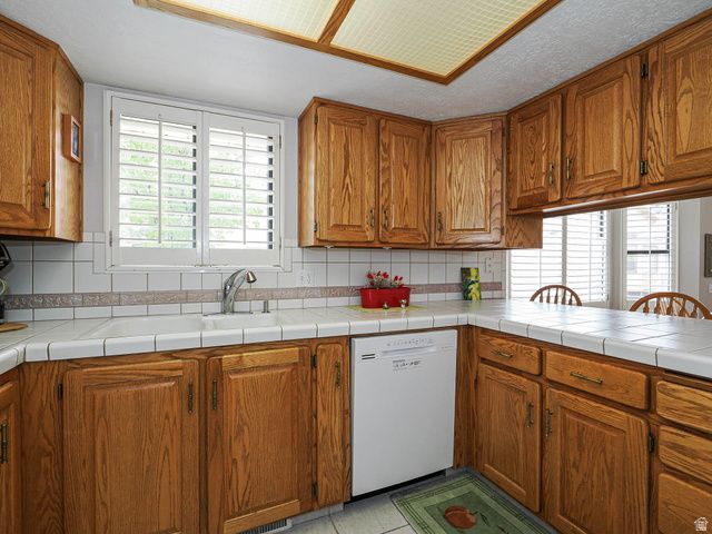 4763 S CASTLE RIDGE DR, Millcreek, UT 84117