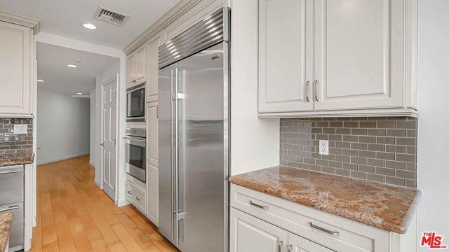 10724 Wilshire Boulevard 305, Los Angeles, CA 90024