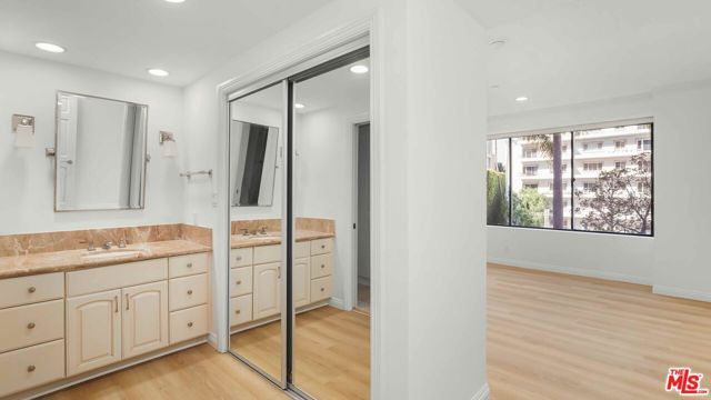 10724 Wilshire Boulevard 305, Los Angeles, CA 90024