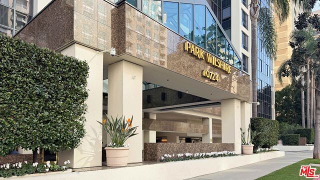 10724 Wilshire Boulevard 305, Los Angeles, CA 90024