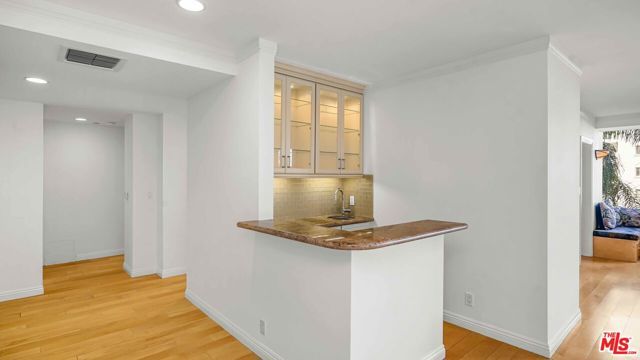 10724 Wilshire Boulevard 305, Los Angeles, CA 90024