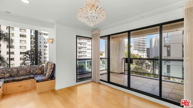 10724 Wilshire Boulevard 305, Los Angeles, CA 90024