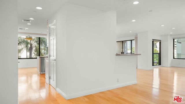 10724 Wilshire Boulevard 305, Los Angeles, CA 90024