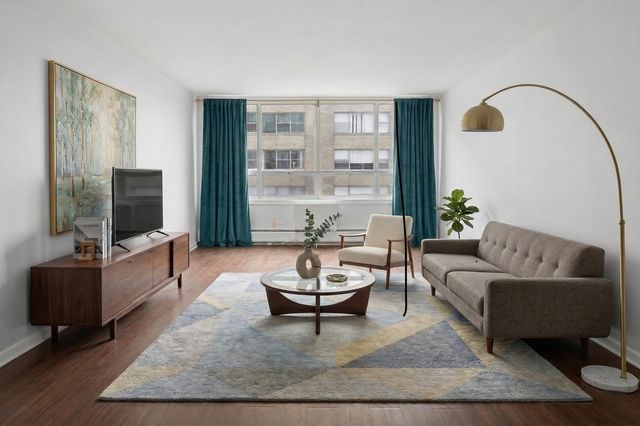 6171 N Sheridan Road 2104, Chicago, IL 60660