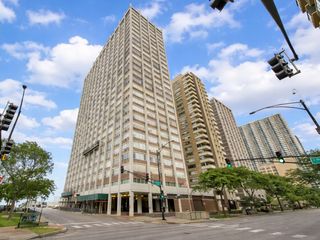 6171 N Sheridan Road 2104, Chicago, IL 60660