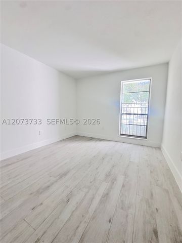 6890 N Kendall Dr B204, Pinecrest, FL 33156