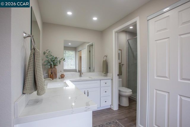 2257 Gladwin Dr, Walnut Creek, CA 94596