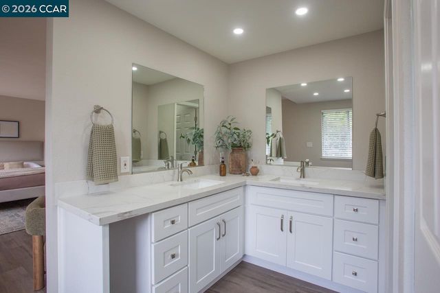 2257 Gladwin Dr, Walnut Creek, CA 94596