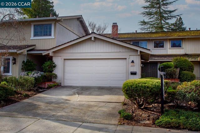 2257 Gladwin Dr, Walnut Creek, CA 94596