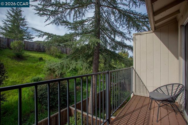 2257 Gladwin Dr, Walnut Creek, CA 94596