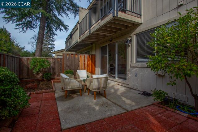 2257 Gladwin Dr, Walnut Creek, CA 94596
