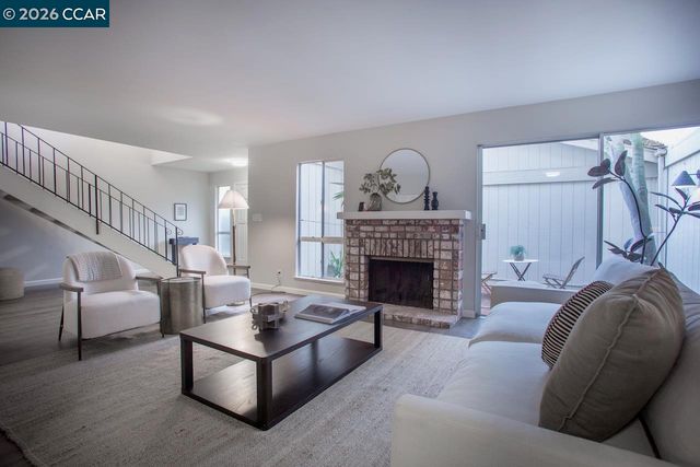 2257 Gladwin Dr, Walnut Creek, CA 94596