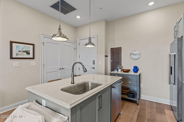 10 Grace Street Apt 604, Wilmington, NC 28401