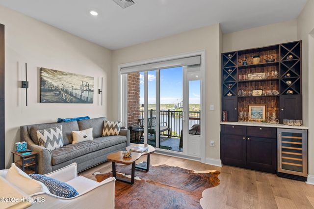 10 Grace Street Apt 604, Wilmington, NC 28401