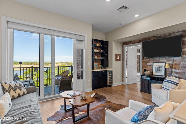 10 Grace Street Apt 604, Wilmington, NC 28401