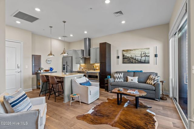 10 Grace Street Apt 604, Wilmington, NC 28401