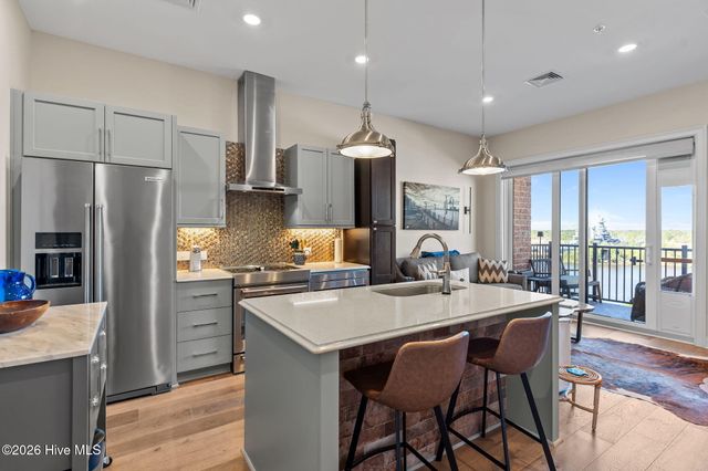 10 Grace Street Apt 604, Wilmington, NC 28401