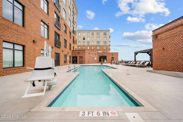 10 Grace Street Apt 604, Wilmington, NC 28401