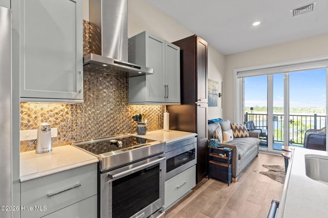 10 Grace Street Apt 604, Wilmington, NC 28401