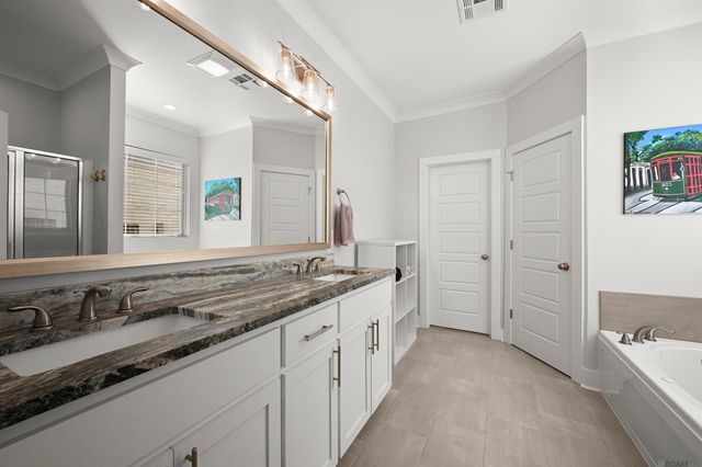 11681 Hideaway St, Denham Springs, LA 70726