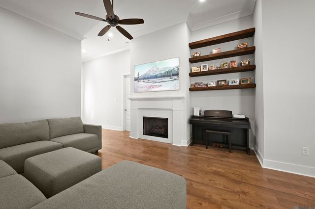 11681 Hideaway St, Denham Springs, LA 70726