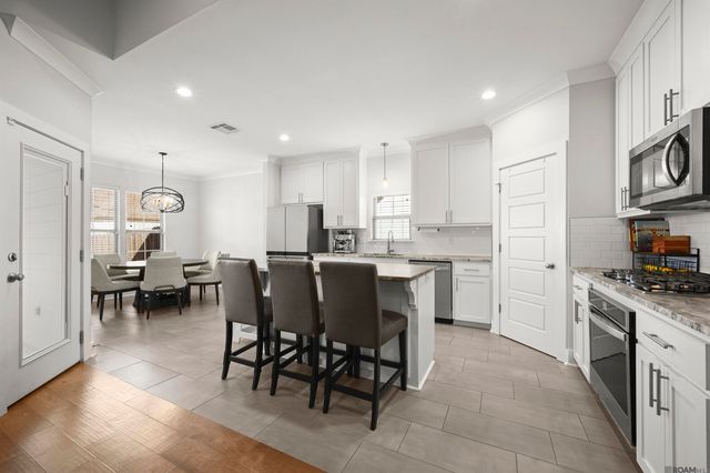 11681 Hideaway St, Denham Springs, LA 70726