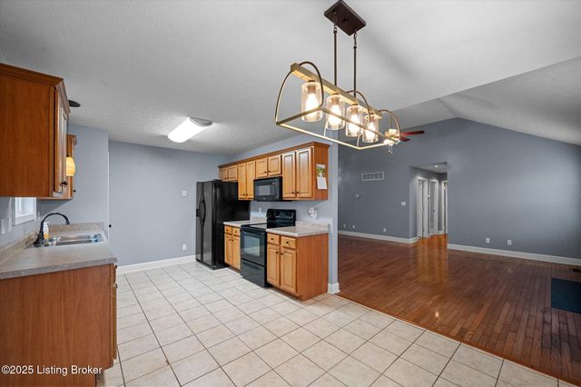 2073 Osprey Cove, Shelbyville, KY 40065