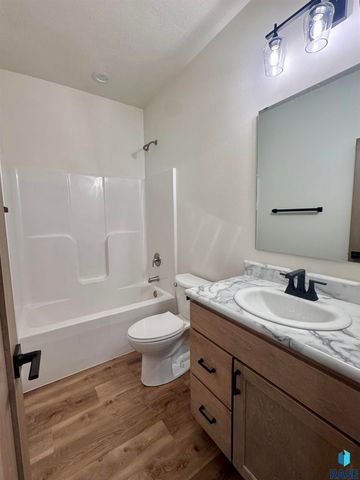 505 S Garfield St Street, Lennox, SD 57039