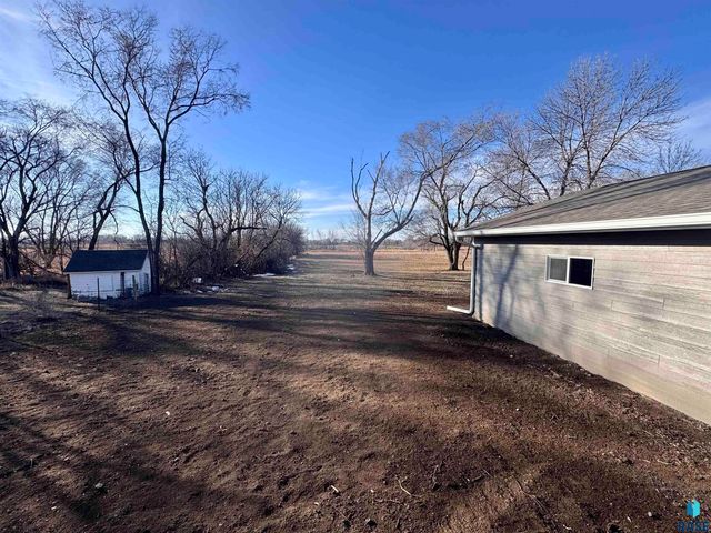 505 S Garfield St Street, Lennox, SD 57039