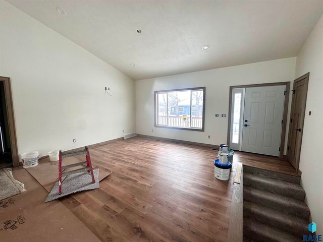 505 S Garfield St Street, Lennox, SD 57039