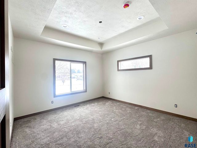 505 S Garfield St Street, Lennox, SD 57039