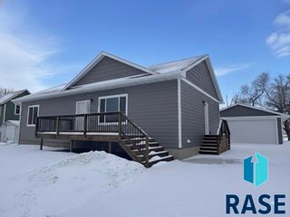 505 S Garfield St Street, Lennox, SD 57039