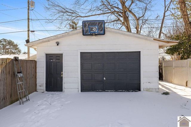 231 Iroquois Drive, Paducah, KY 42001