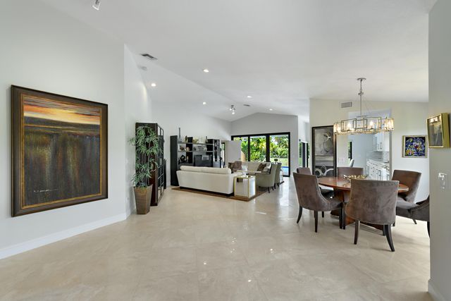 11204 Cloverleaf Circle, Boca Raton, FL 33428