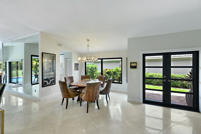 11204 Cloverleaf Circle, Boca Raton, FL 33428
