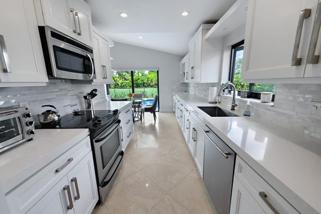 11204 Cloverleaf Circle, Boca Raton, FL 33428