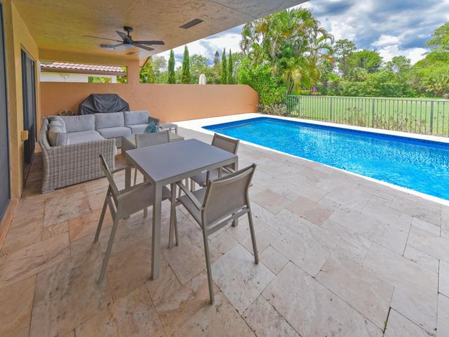 11204 Cloverleaf Circle, Boca Raton, FL 33428