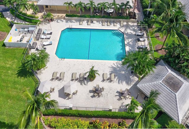 11204 Cloverleaf Circle, Boca Raton, FL 33428
