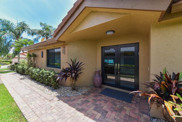 11204 Cloverleaf Circle, Boca Raton, FL 33428