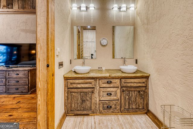 280 Point Of View Road 15, Blue Ridge, GA 30513