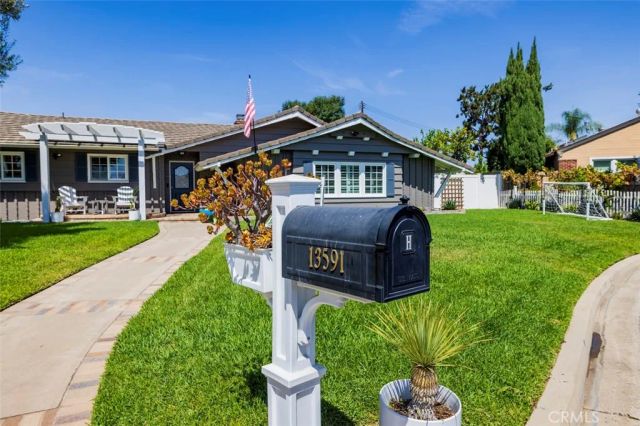 13591 Flint, Santa Ana, CA 92705
