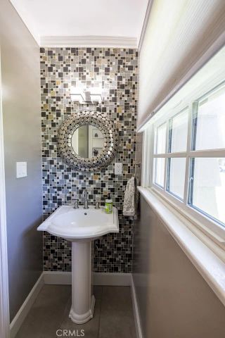 13591 Flint, Santa Ana, CA 92705