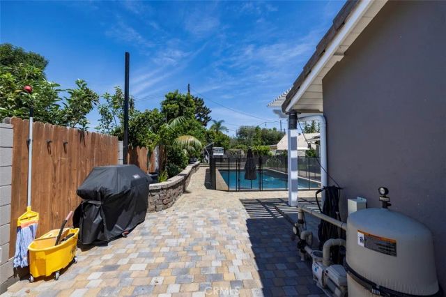 13591 Flint, Santa Ana, CA 92705