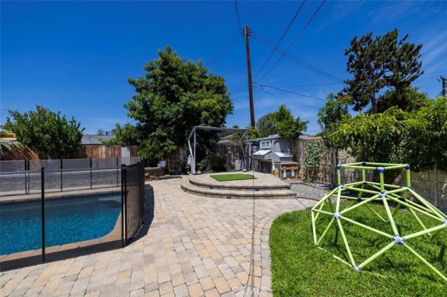 13591 Flint, Santa Ana, CA 92705