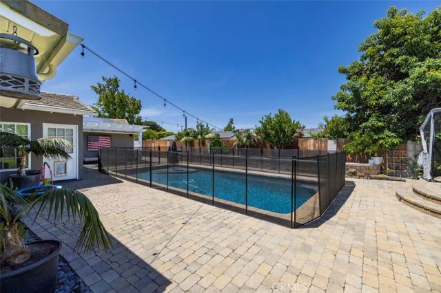 13591 Flint, Santa Ana, CA 92705